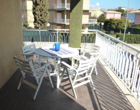 R11 Trilocale con ampio terrazzo